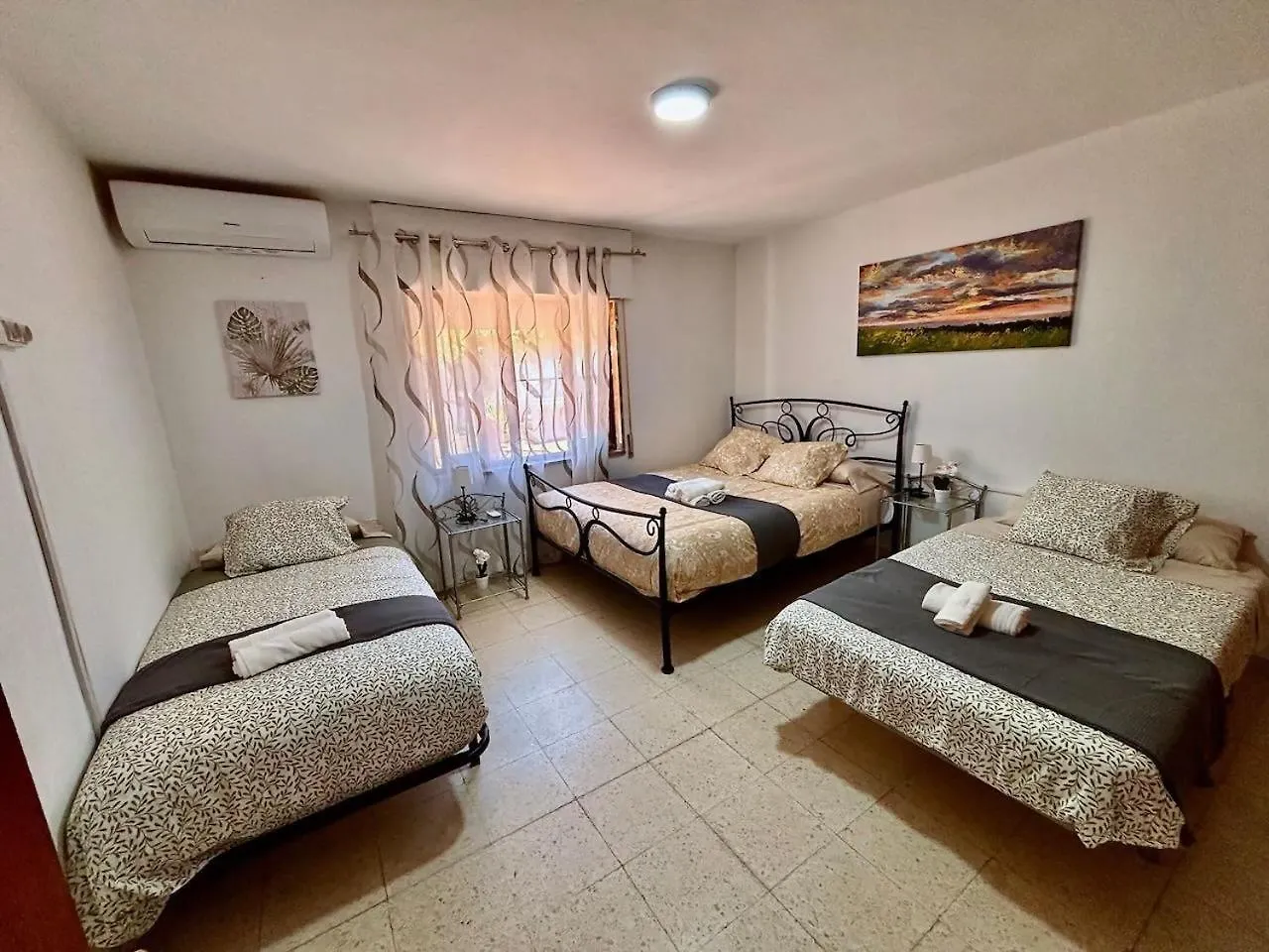 Villa Casa Familiar Alhaurin De La Torre Con Jacuzzi Сasa de vacaciones