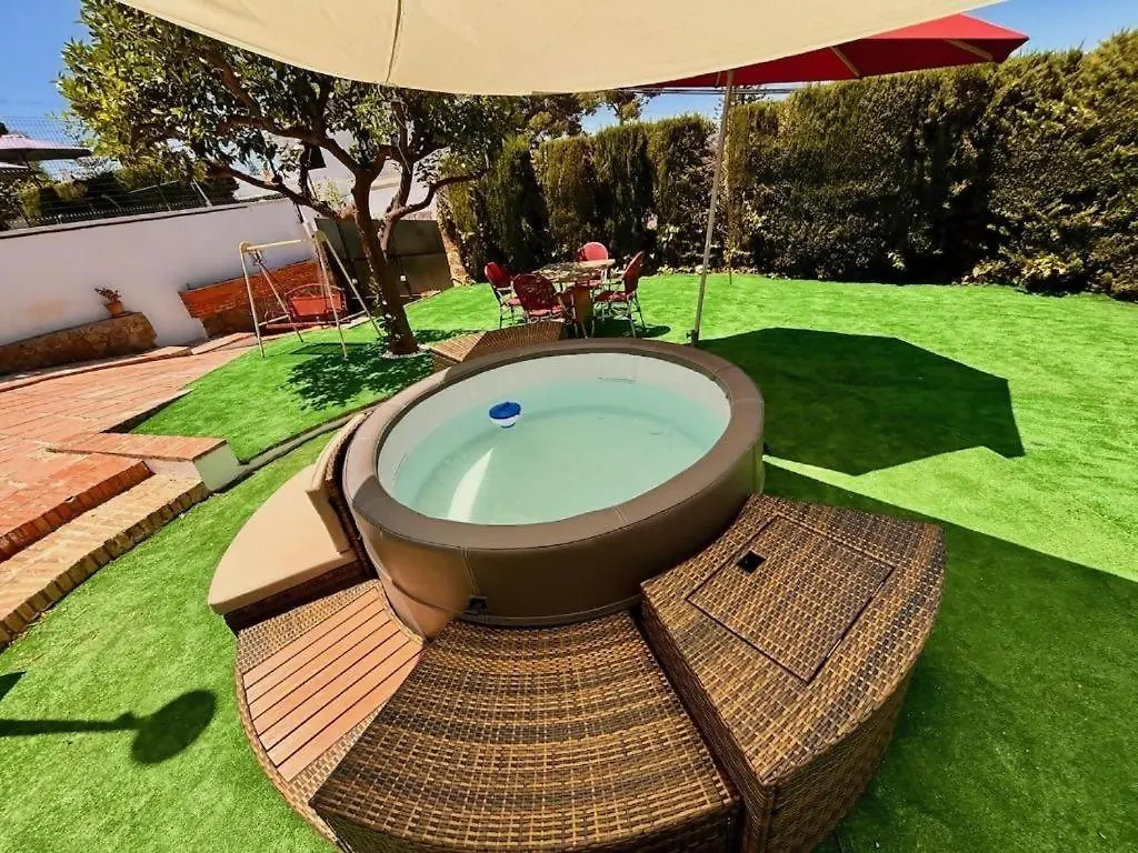 Villa Casa Familiar Alhaurin De La Torre Con Jacuzzi