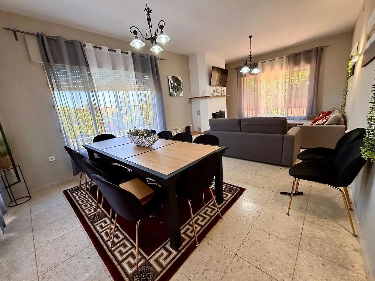 Casa Familiar Alhaurin De La Torre Con Jacuzzi 빌라 펜션